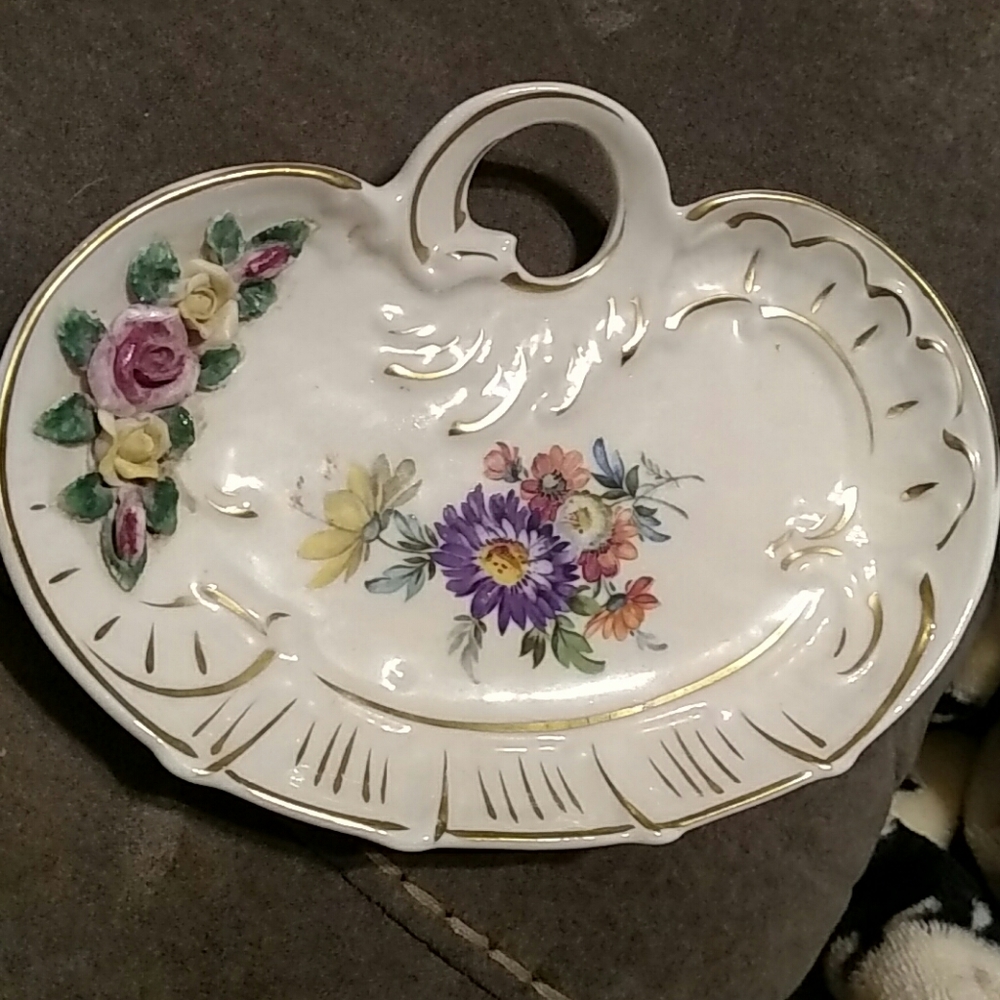 Dresden Porcelain Flower Ptn 6.5*5" Dish Vintage